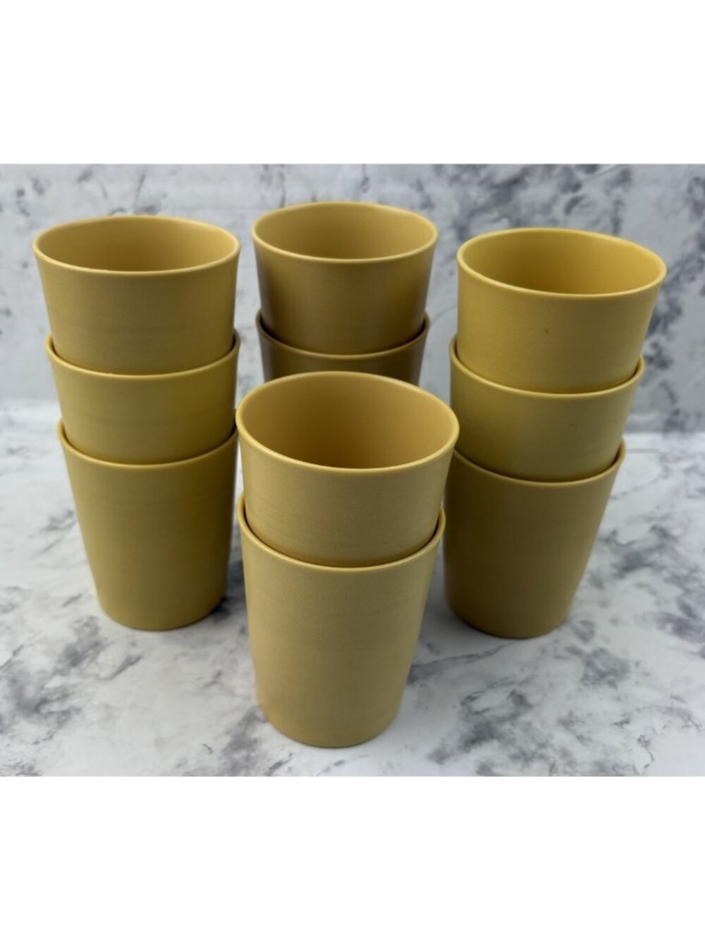 *Vintage Tupperware Set of 11 Harvest Gold 7 OZ. Drink Tumblers 1970's Kitchen